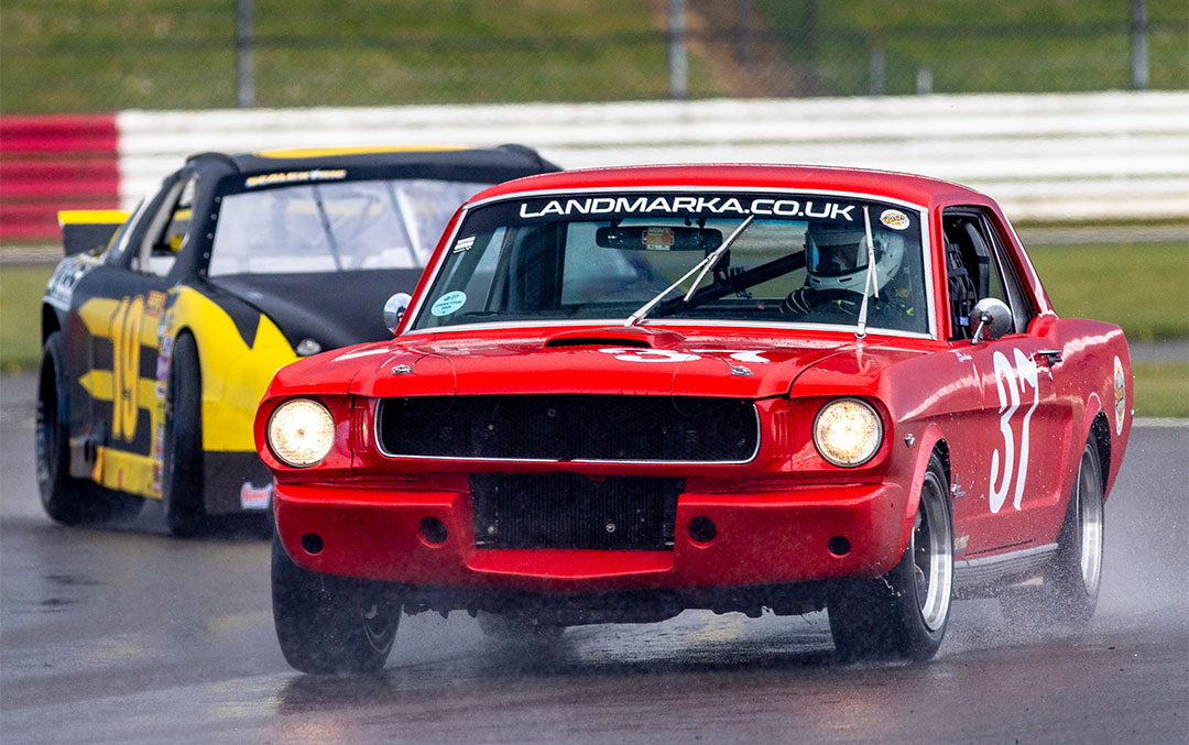 silverstone race